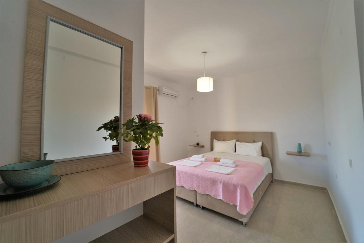Meltemi Apartment Parga Luaran gambar